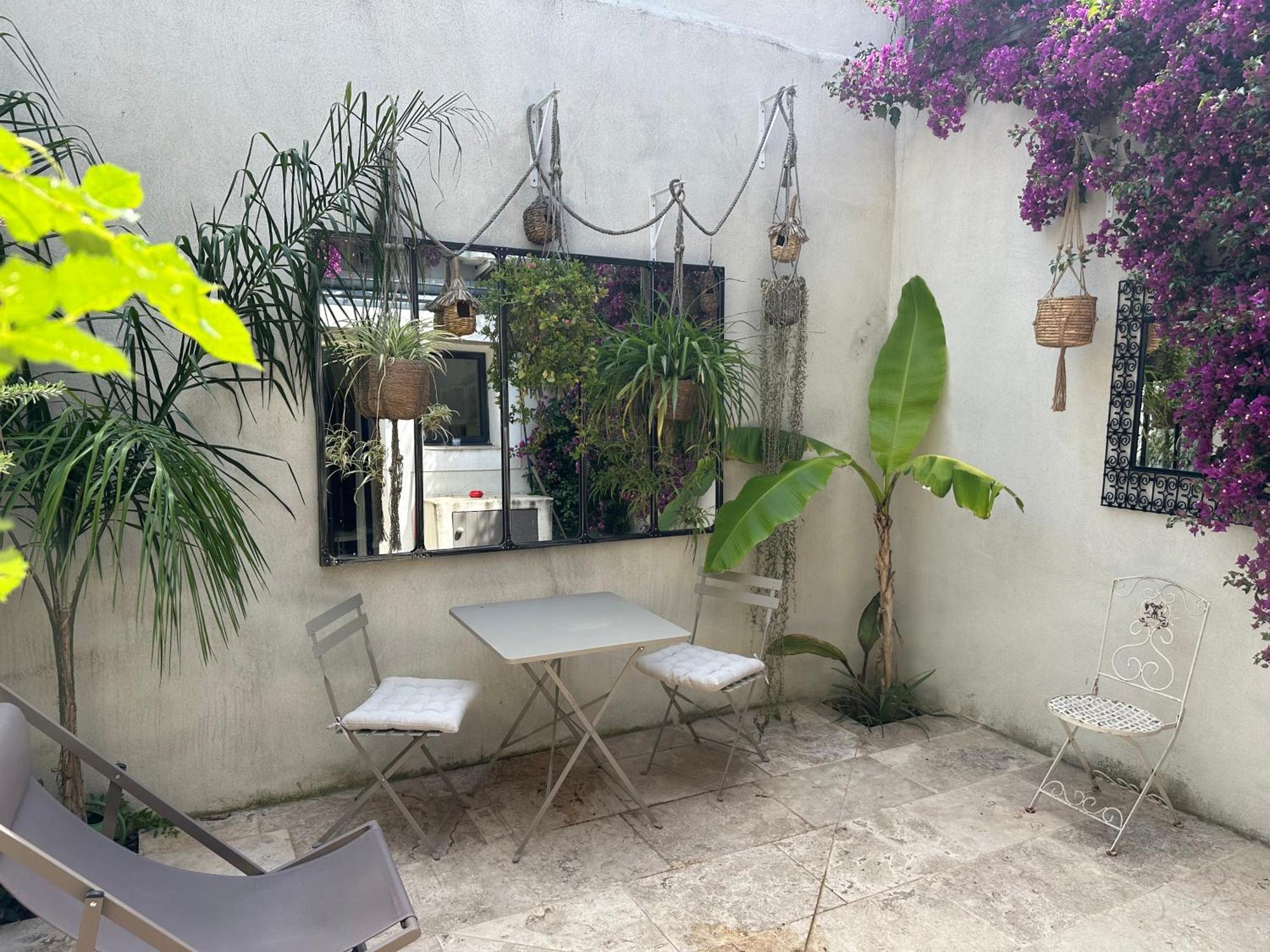Appartements 3 Etoiles Terrasse Ou Patio Intra-Muros Aigues-Mortes Exterior photo