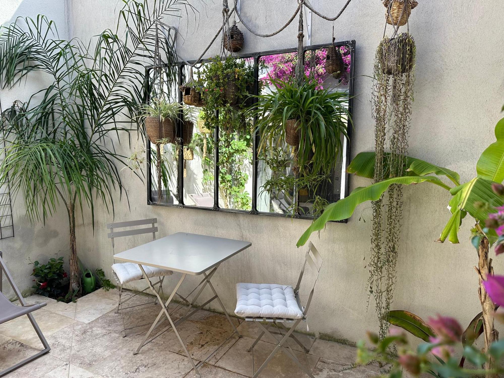 Appartements 3 Etoiles Terrasse Ou Patio Intra-Muros Aigues-Mortes Exterior photo